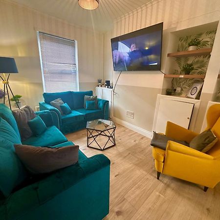 2Br City Side House Белфаст Екстериор снимка