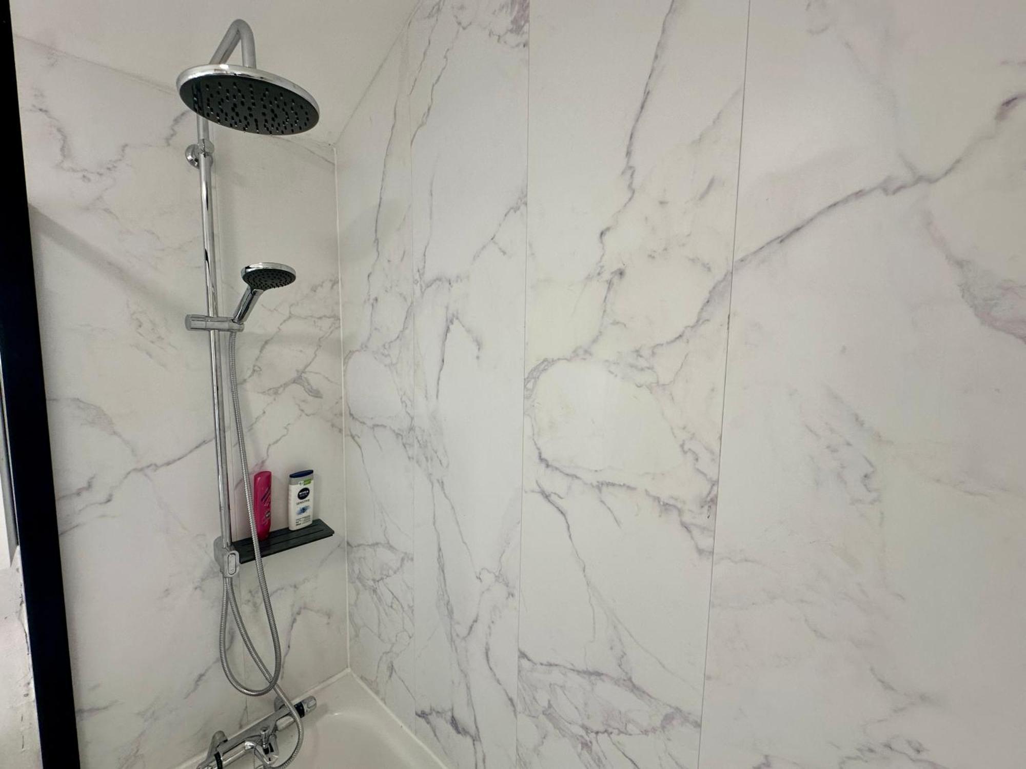 2Br City Side House Белфаст Екстериор снимка